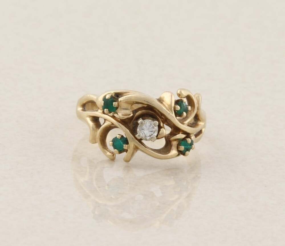 14k Yellow Gold Natural Diamond and Green CZ Ring Size 8
